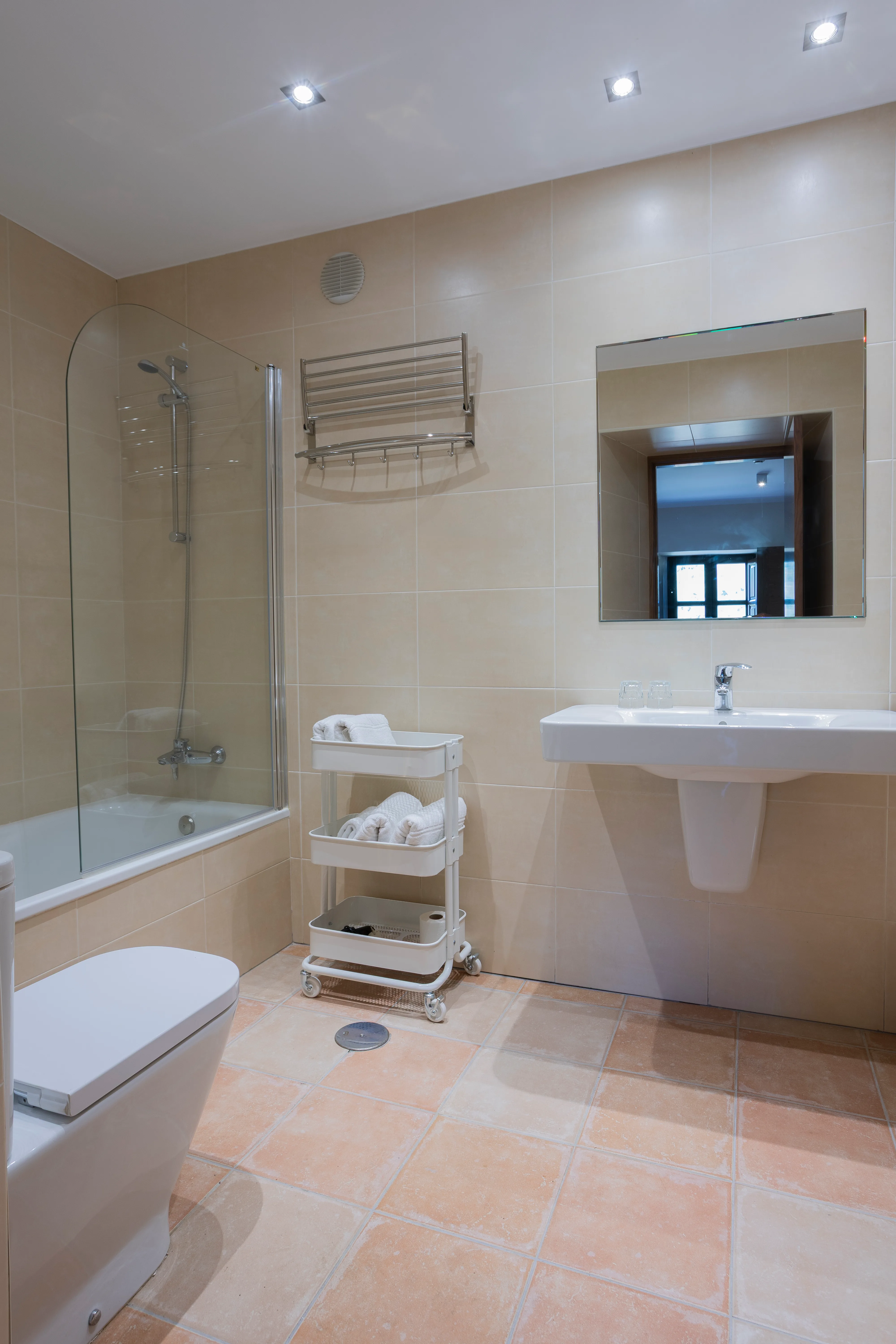 Baño privado de habitación exterior