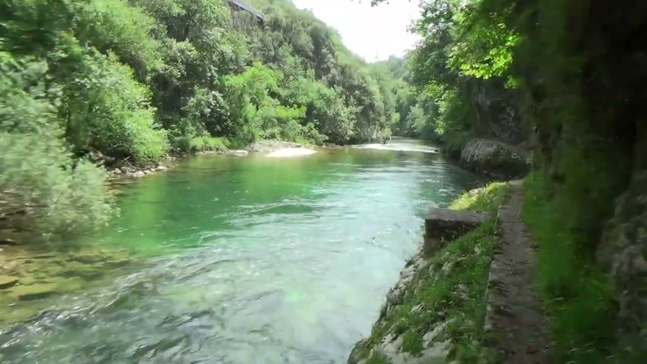 Río Cares: baños y pesca